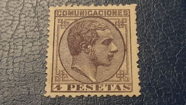 Francobollo 1878 - Alfonso XII. Valore di 4 punti viola