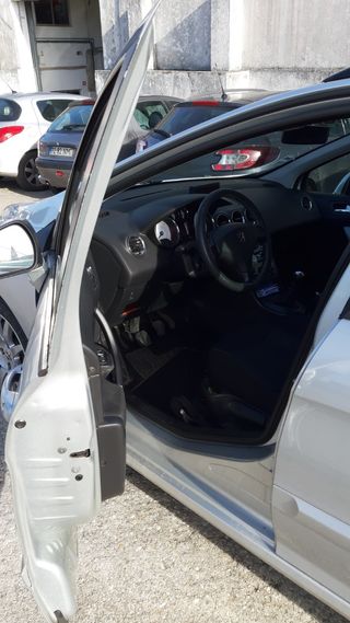 Peugeot 308 2010