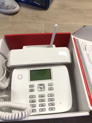 TELEFONO FISSO CON SIM GSM-COLORE BIANCO