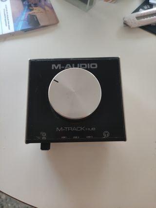 Tarjeta de sonido M-Audio M-Track Hub