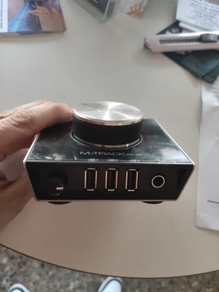 Tarjeta de sonido M-Audio M-Track Hub