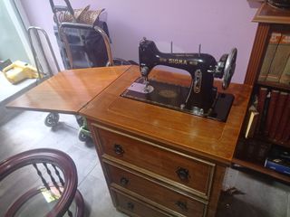 Maquina de coser antigua