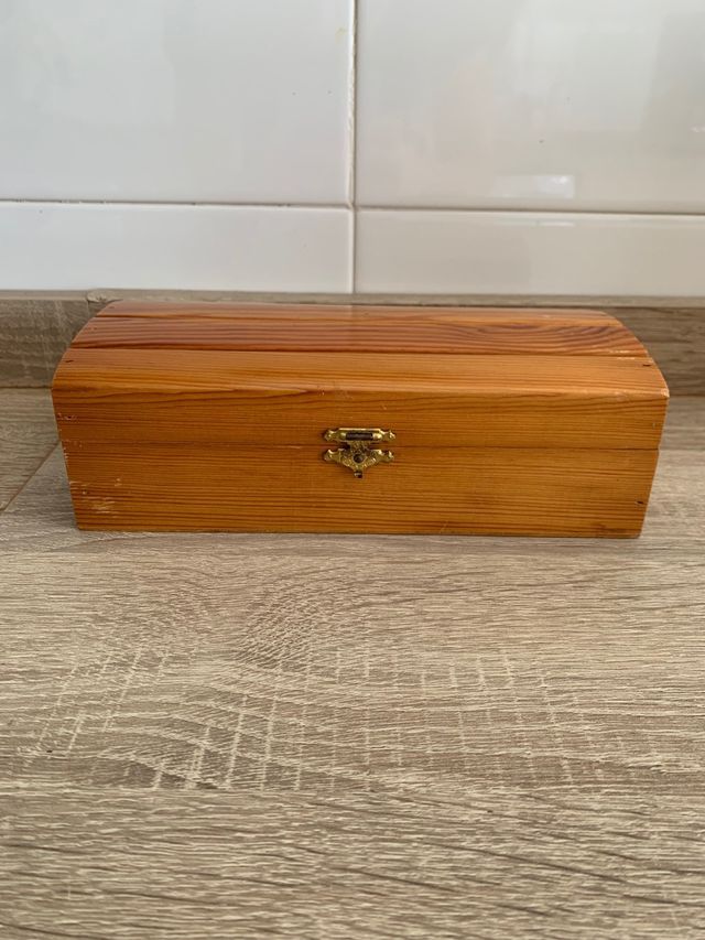Caja de madera cofre
