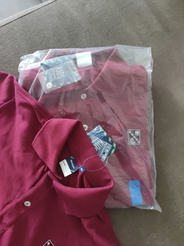 2 polos Colegio Vilaró Sant Cugat