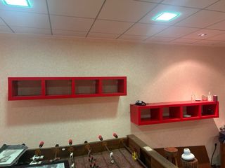 Due. Scaffali da magazzino.