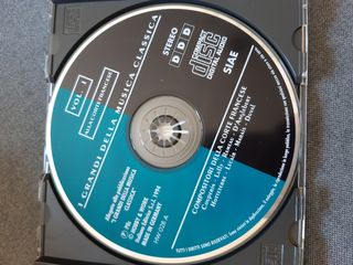 85 cd di musica classica.