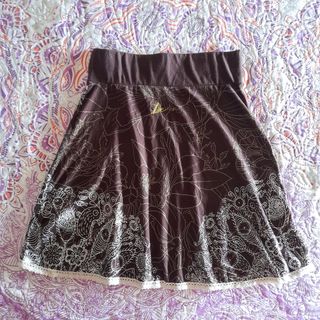 Falda primavera-verano Desigual 38-40. 👌