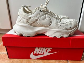 Zapatillas nike W TC7900 Sail n.41 EUR a estrenar
