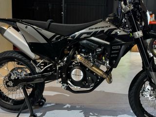 SHERCO 125 4T SM-RS Supermotard BLACK MOON RS