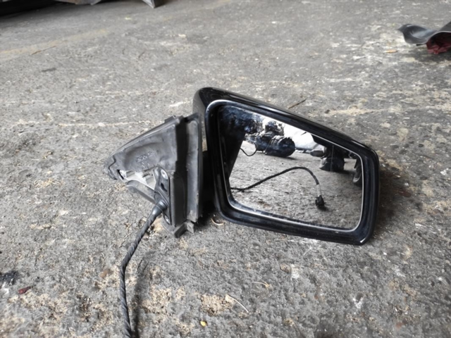 Retrovisor derecho A1568100216 Mercedes Benz y_439