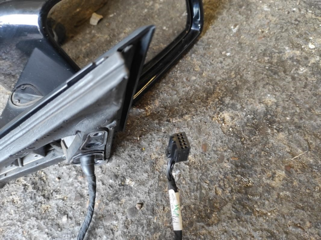 Retrovisor derecho A1568100216 Mercedes Benz y_439