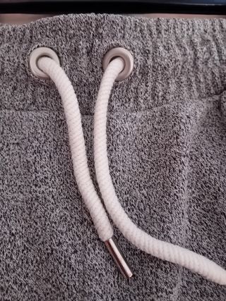 Pantalón Zara