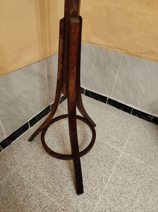 Perchero antiguo para restaurar.