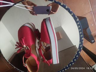 Zapatillas rojas