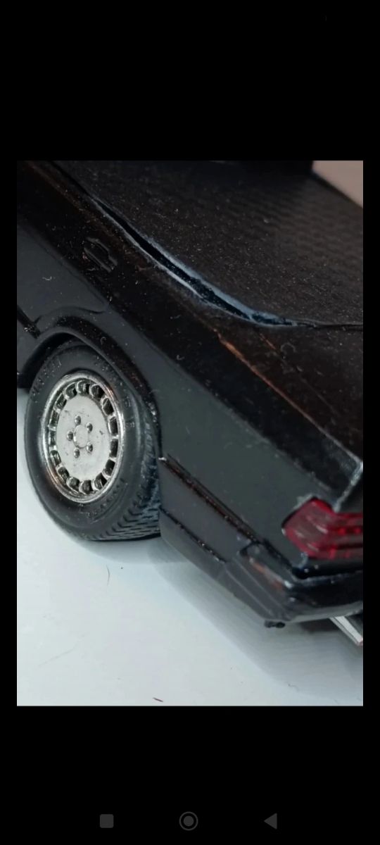 MERCEDES BENZ 190E PICKUP 1/24 BURAGO