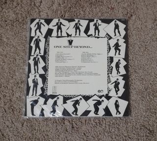 Madness : one step beyond 33rpm