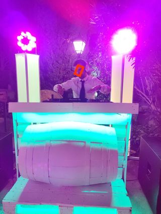 Alquiler Pioneer XDJ-RX3 + equipo