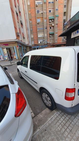 Volkswagen Caddy 2010