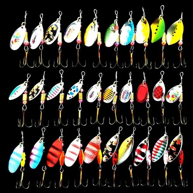 se vende lote de 30 cucharillas nuevas 20€