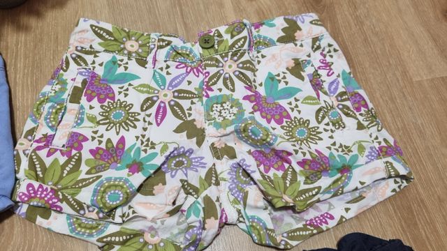 Lote de falda y shorts niña T. 8