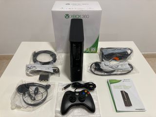 CONSOLA XBOX 360 E 250 GB/GO + 48 JUEGOS
