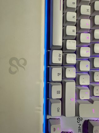 Teclado Newskill Gungnyr Pro Ivory Blanco