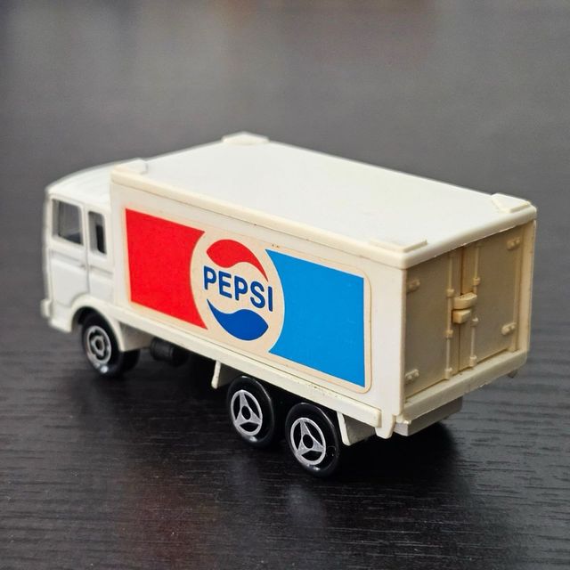 Camion de Pepsi años 80. Majorette