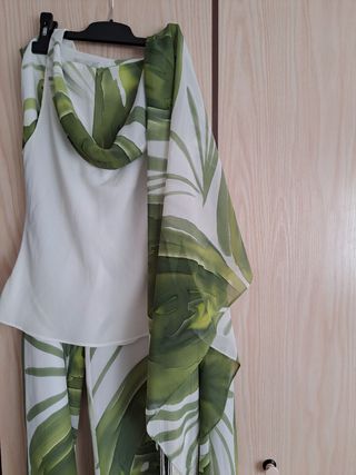 Palazo,blusa y chalina.Pantalon solo con regalo