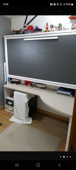 cama abatible con escritorio debajo y cajonera
