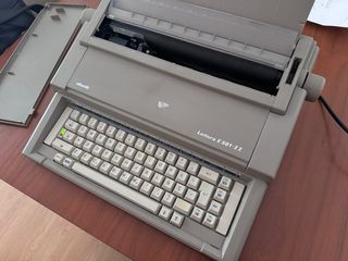 Maquina escribir olivetti