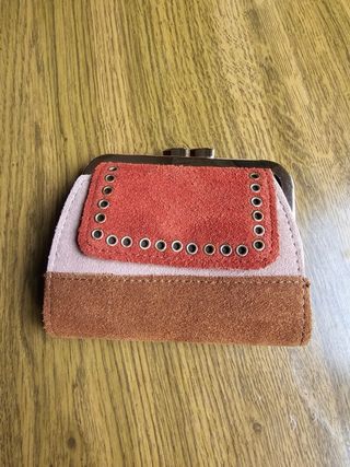 Cartera ante Parfois