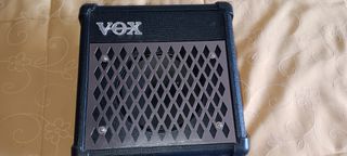 Guitarra eléctrica y amplificador