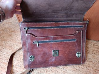 Cartera maletín de cuero