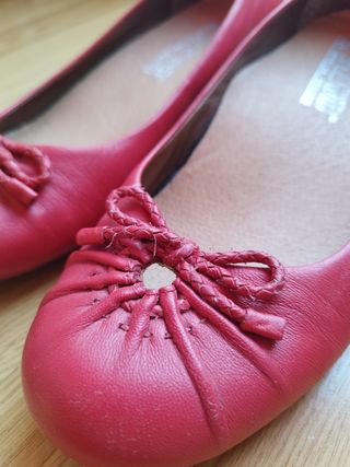 Clarks manoletinas rojas