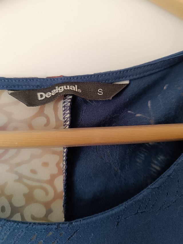 Desigual camiseta blusa transparencias.