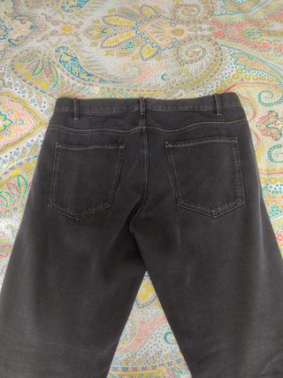 Vaqueros negros 44