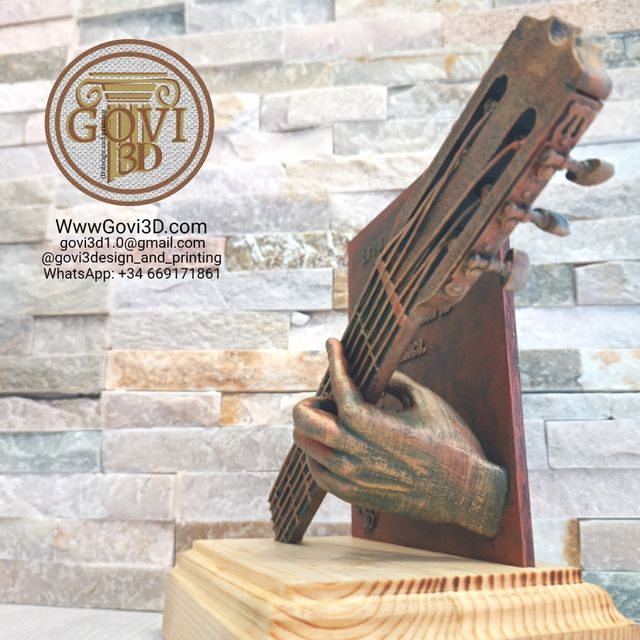 Trofeos/galardones personalizados.