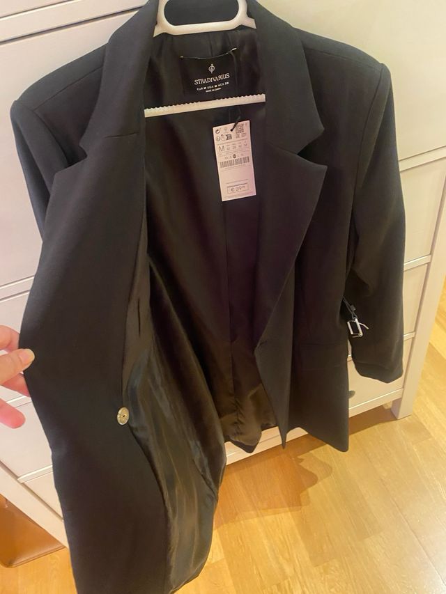 Americana vestido Stradivarius