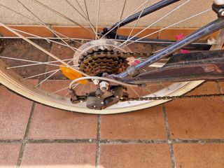 Bicicleta Btwin 24" 6 velocidades