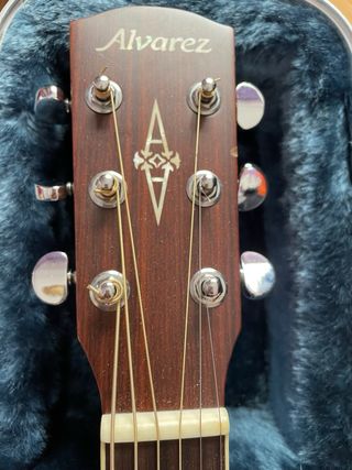 Guitarra electroacústica Albarez AD60CE
