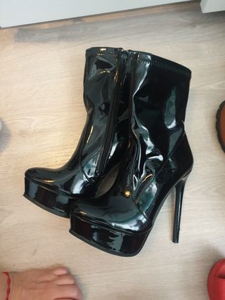 Botines negros FIESTA