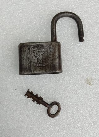 Llaves y Candados antiguos.