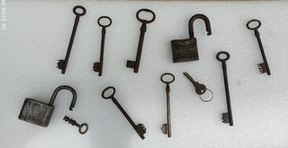Llaves y Candados antiguos.