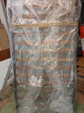 Se vende somier 90 con patas