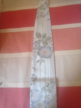 Cortinas predominando el beige