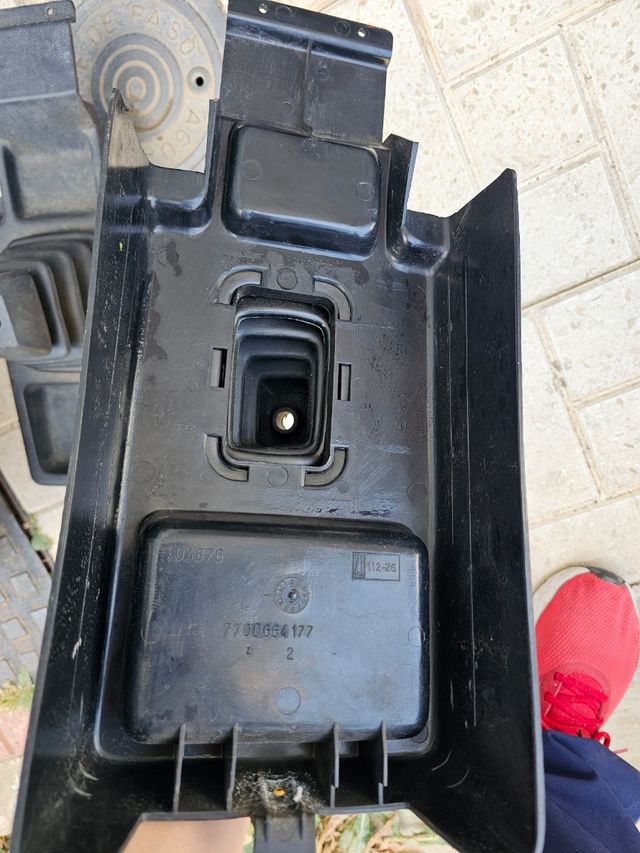 Consola central,fuelle palanca Renault 5