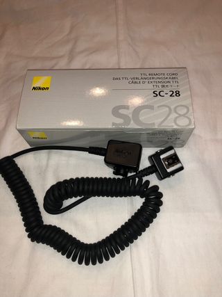 NIKON D60+OBJETIVO 18-200+FLASH SB-900+CABLE SC-28