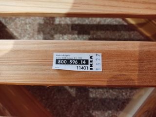 Cajón de madera con cojín