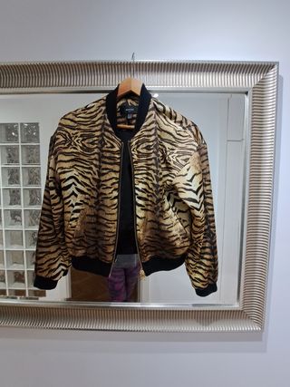 Chaqueta bomber leopardo