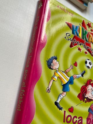 Kika Superbruja: loca por el futbol (5).